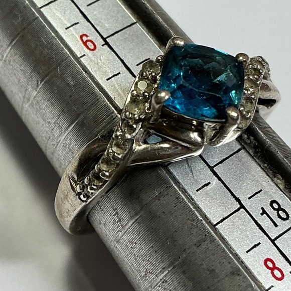Vintage Sterling Silver STS Blue Topaz Ring. Size. 7 - Picture 2 of 8